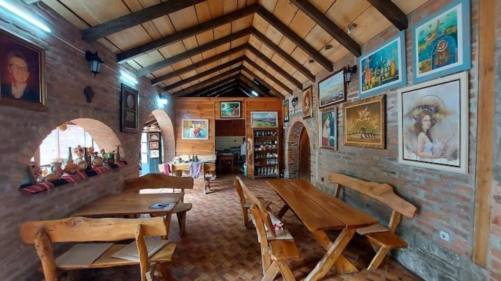 Podrum Miljevic Ledinci Bagian luar foto